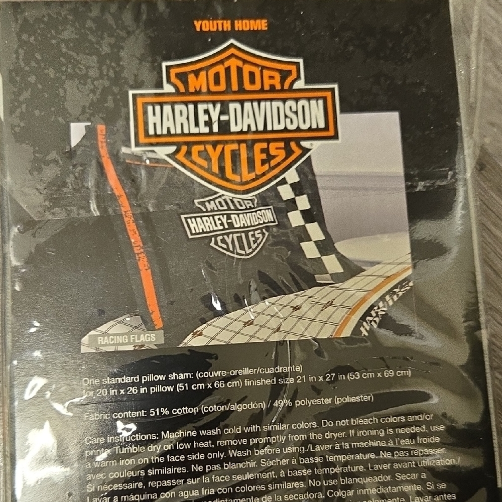 Harley-Davidson Pillow Shams (2) – Black & Gray Logo Bedding Set NIP Racing Flag - Picture 6 of 9